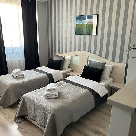 H-T-L Apartamenty Junior Nowa Sol Luaran gambar