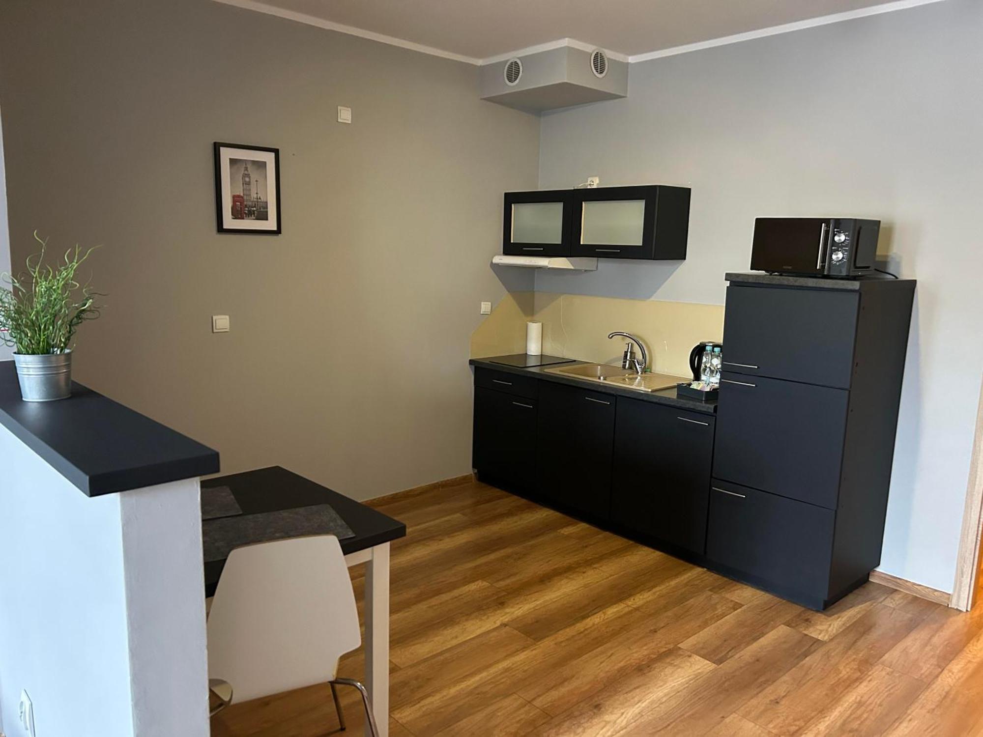 H-T-L Apartamenty Junior Nowa Sol Luaran gambar